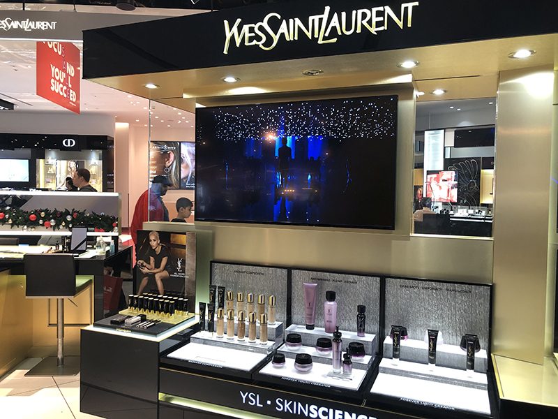 32" PROFESSIONAL MONITOR - Image 2