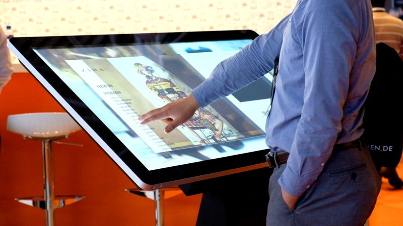 50" WINDOWS PCAP TOUCH SCREEN KIOSK - Image 9