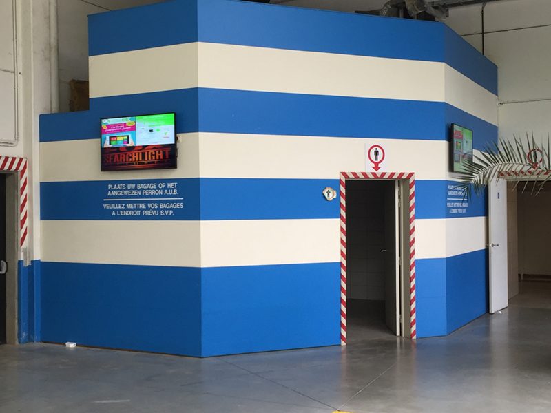 32" PROFESSIONAL MONITOR - Image 10