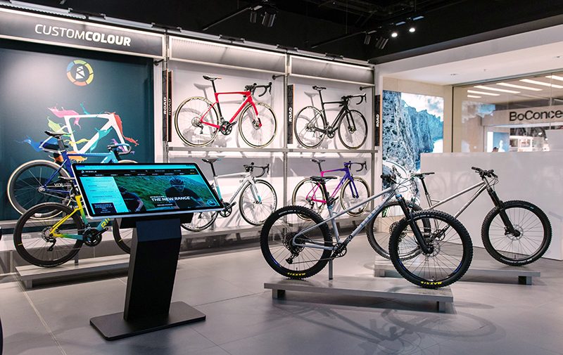 55" WINDOWS PCAP TOUCH SCREEN KIOSK - Image 10