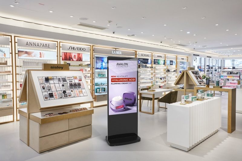 55" BLACK ANDROID FREESTANDING DIGITAL POSTER - Image 7