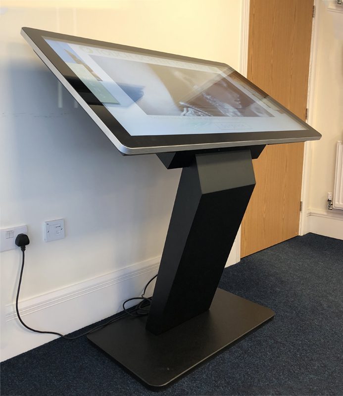 55" WINDOWS PCAP TOUCH SCREEN KIOSK - Image 18